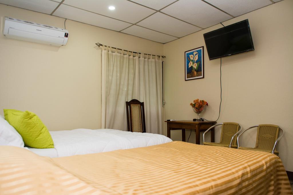 Hostal Casa Los Espinoza ماناجوا المظهر الخارجي الصورة