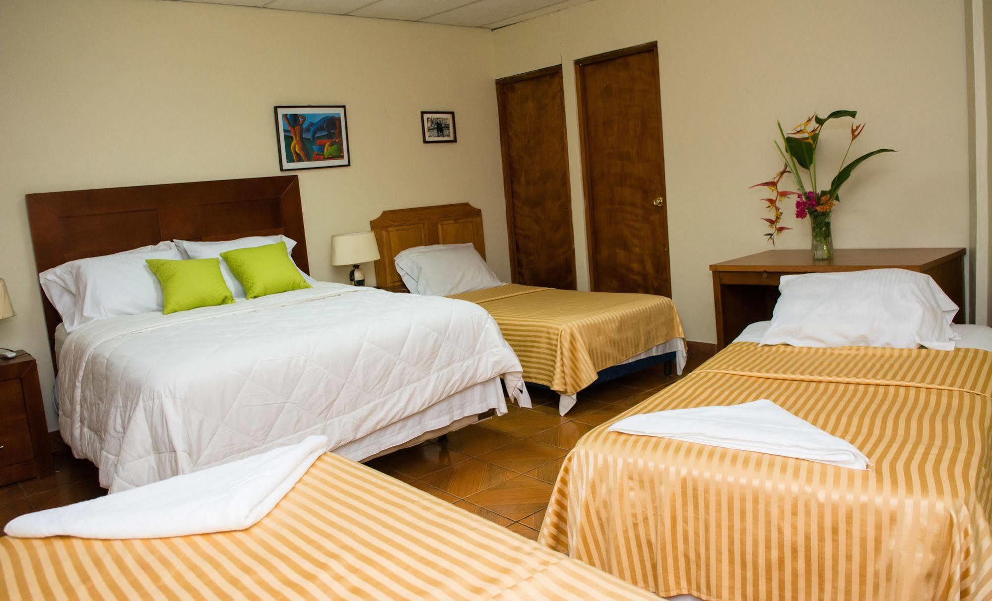 Hostal Casa Los Espinoza ماناجوا المظهر الخارجي الصورة